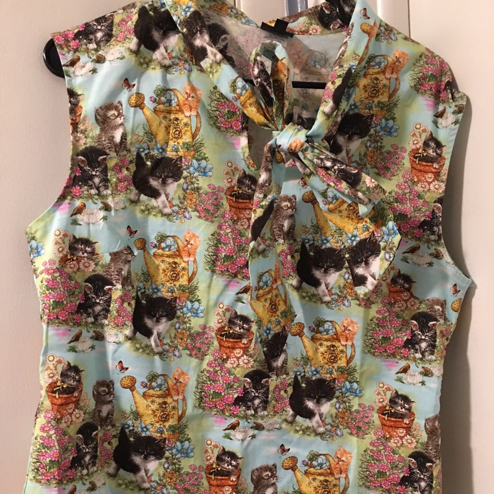 RetroLicious Kitten Top (L)